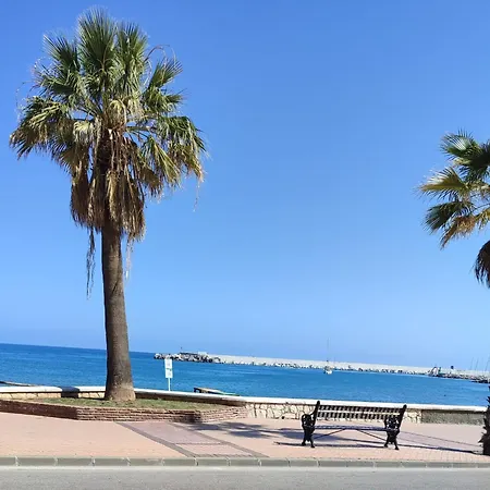 Reyes Apartment Fuengirola
